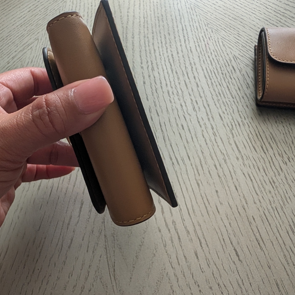 Coach Tan Leather Wallet - Picture 5 of 8